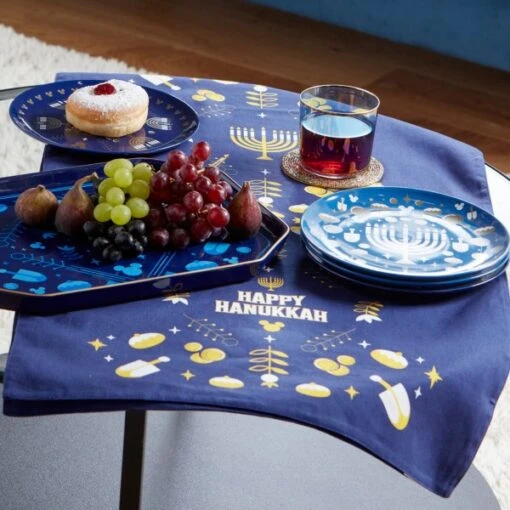 Disney Vente Chaleur Chemin De Table Réversible Mickey Mouse Hanoucca – Image 2